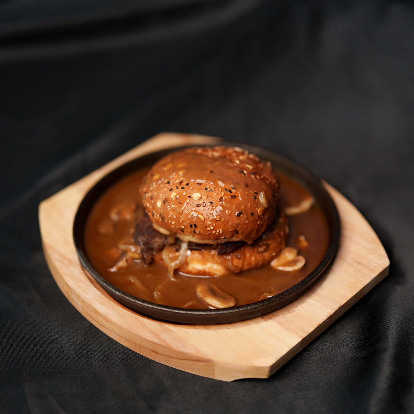Al Maram signature burger